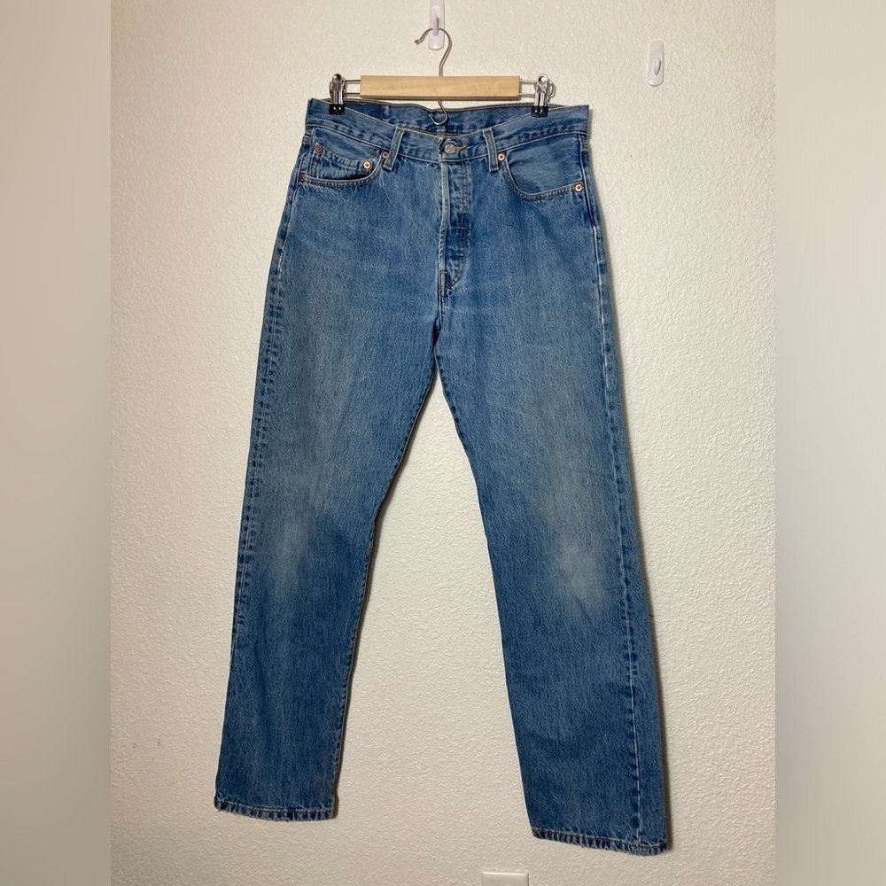Levi’s 501 button fly jeans W34 L34 medium blue wash 100% cotton
